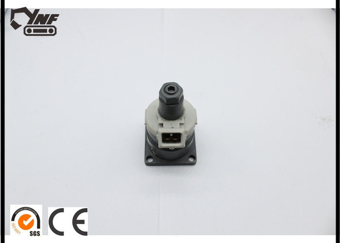 PC YNF01359 Main Control Long Valve Hitachi Excavator Parts Relief Black Color